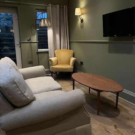 Peaceful Apartment In The Heart Of Frome Eksteriør billede