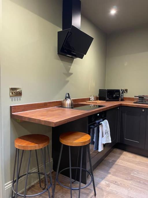 Peaceful Apartment In The Heart Of Frome Eksteriør billede